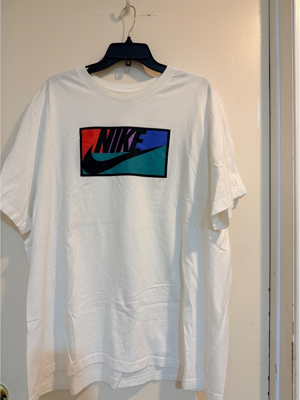 Nike white graphic T-shirt